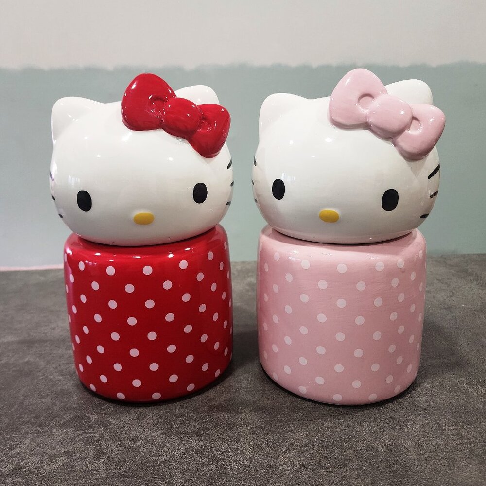 New Sanrio Blue Sky Clayworks Hello Kitty Ceramic Polka Dot Cookie Jar (RED)
